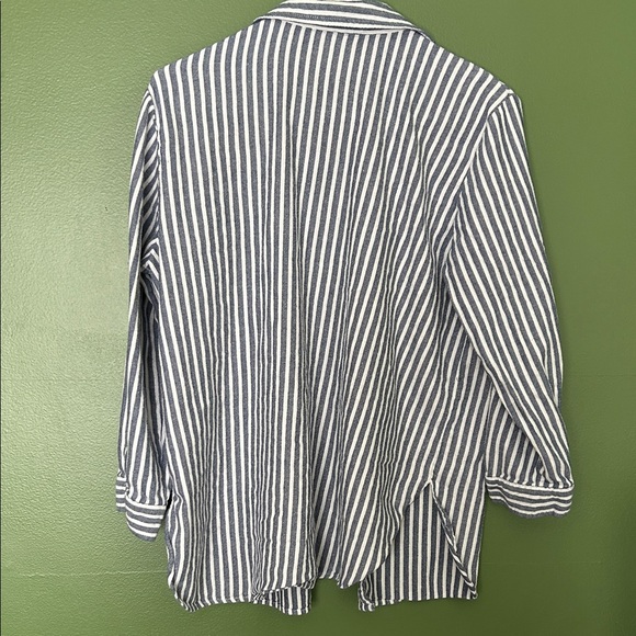 Striped Button-Up Shirt - Picture 4 of 4